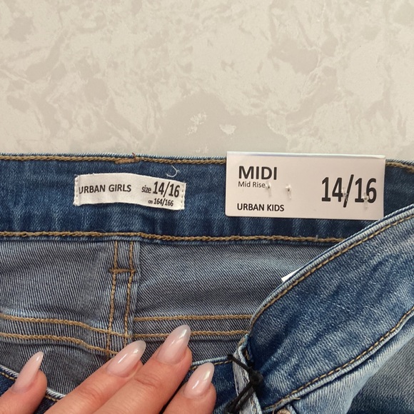 Size 14/16 Urban Kids denim shorts - Picture 2 of 3